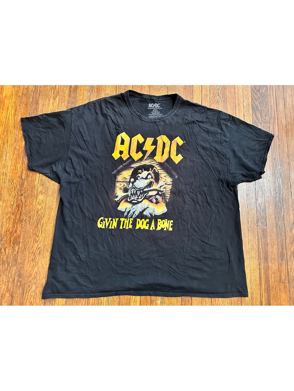 ACDC 4XL Reprint Givin The Dog A Bone Black Rock Band Graphic Shirt